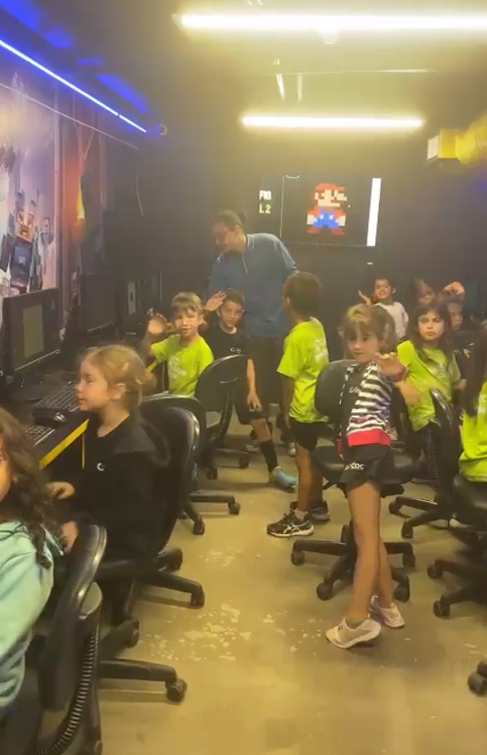 Explorando o Mundo Digital – Visitas Educacionais à MK Academy